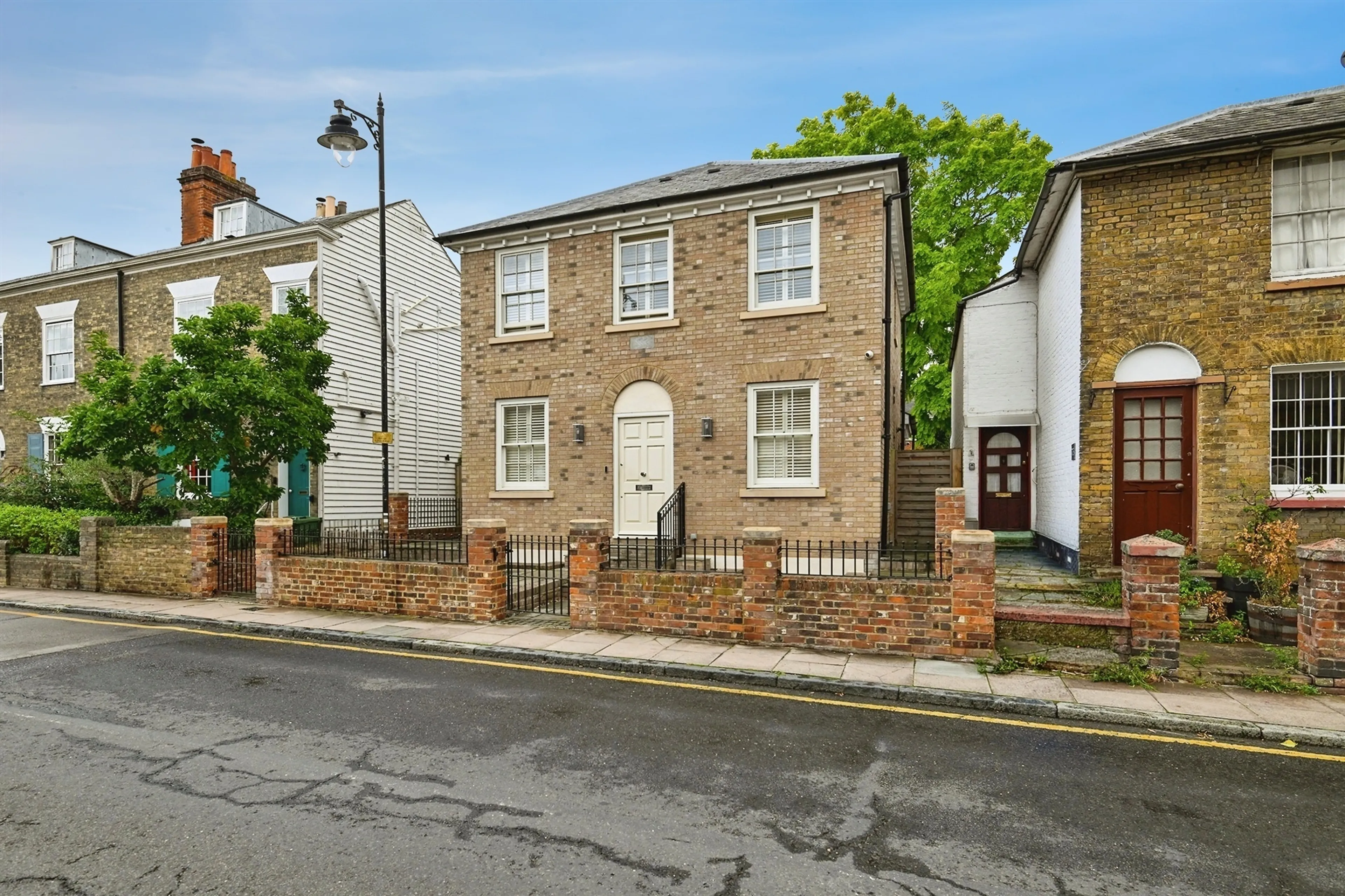Property photo 0