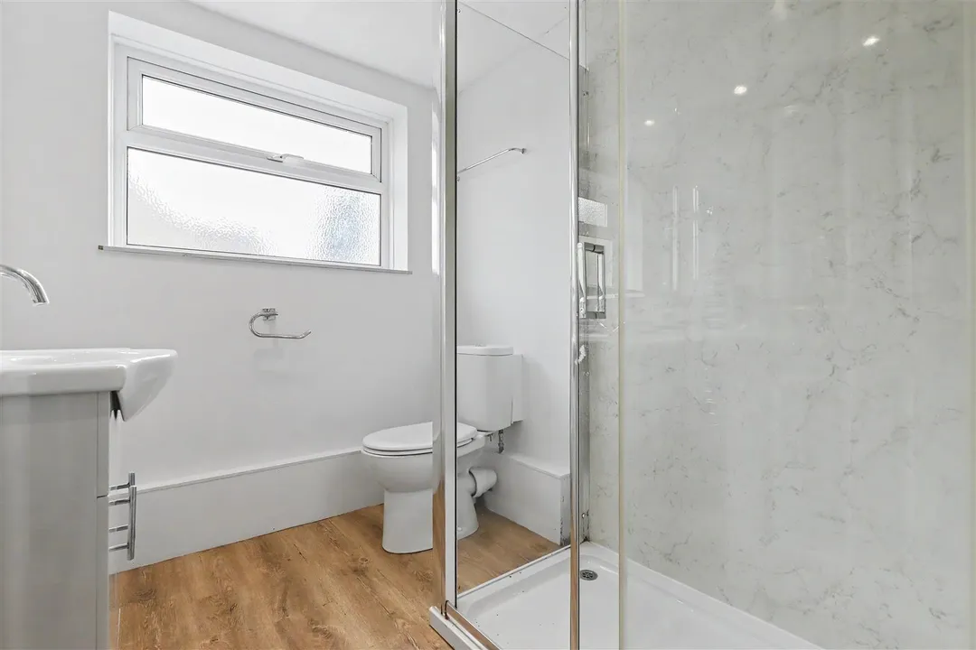 https://mr0.homeflow-assets.co.uk/files/photo/image/48190/9188/_x_/7TeXp3traEyRzbRvaoylMg.jpg