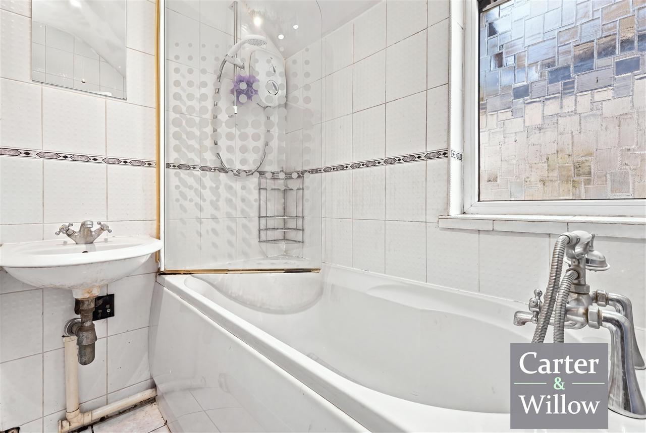 Crossway, Dagenham, Essex Image 15
