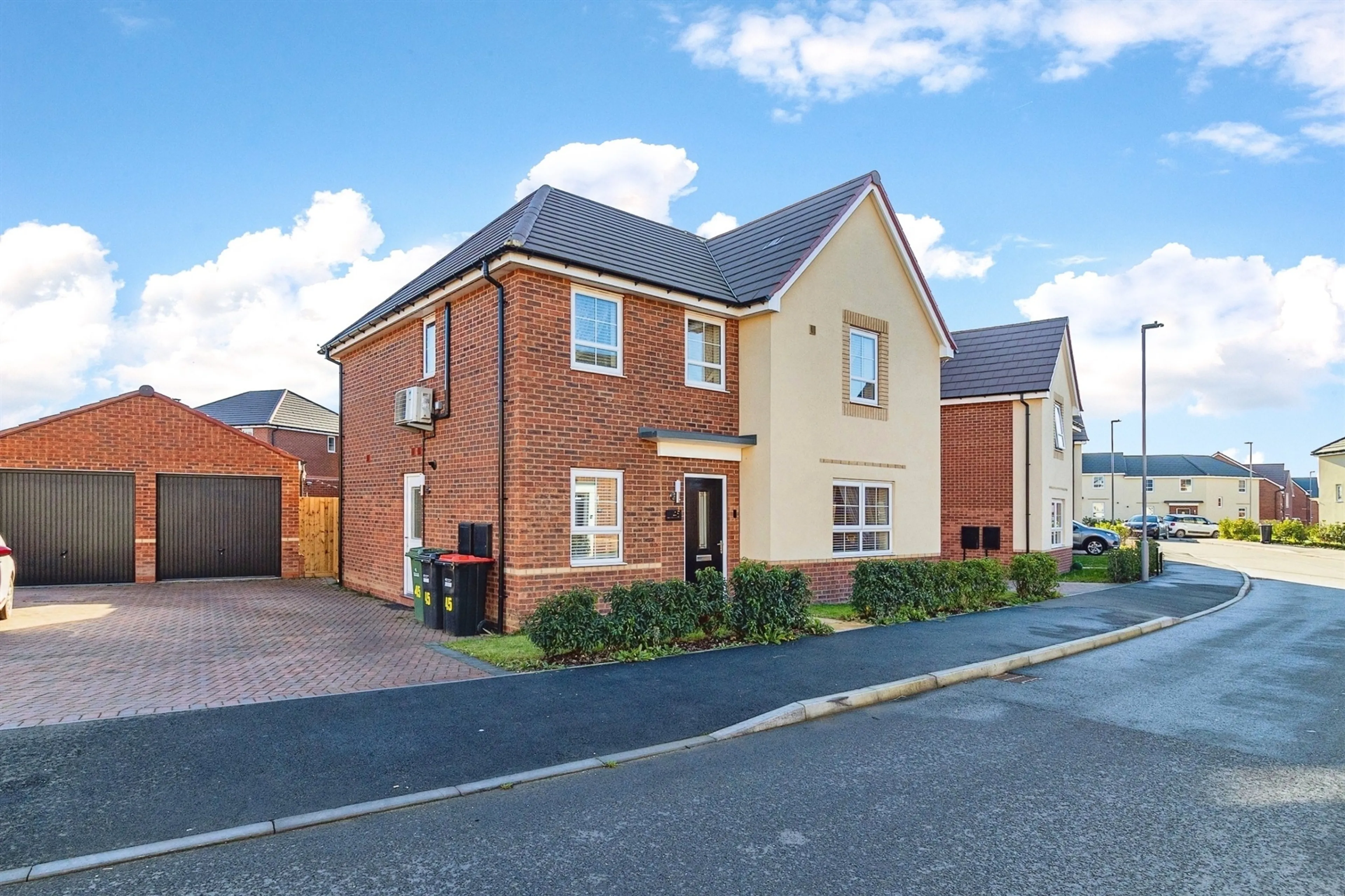 Property photo 0