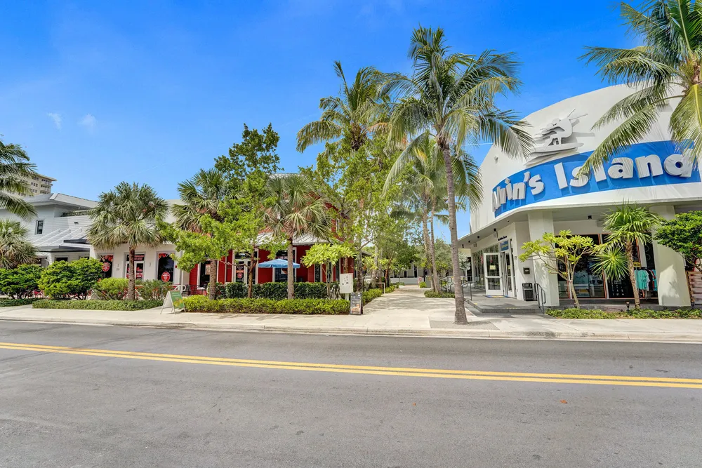 1412 NW 7th St, Pompano Beach, FL 33069