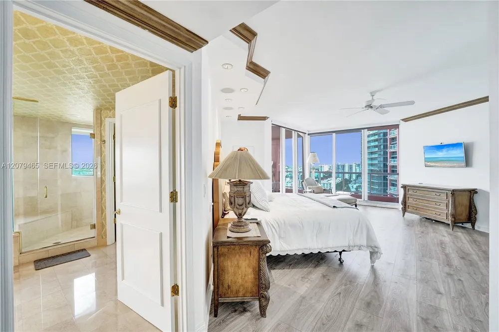 2100 N Ocean Blvd, Fort Lauderdale, FL 33305