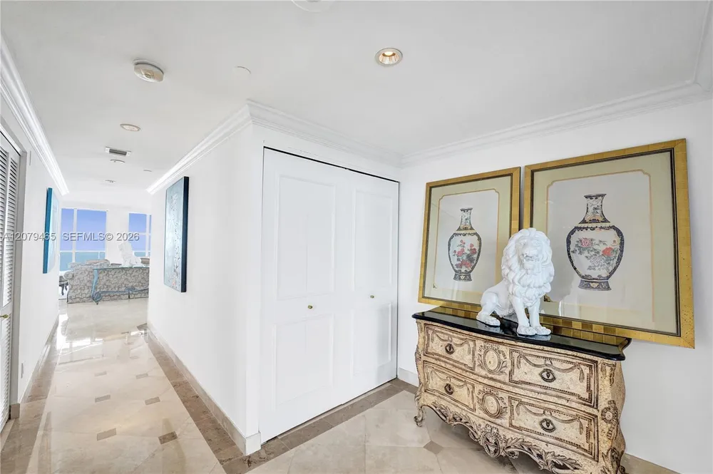 2100 N Ocean Blvd, Fort Lauderdale, FL 33305