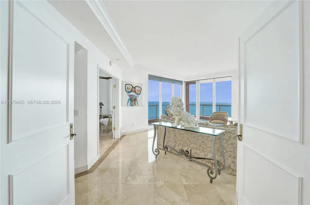 2100 N Ocean Blvd, Fort Lauderdale, FL 33305