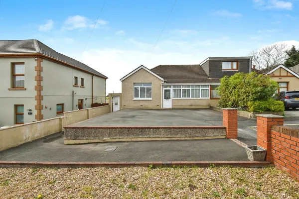 Waun Road, Llanelli, Carmarthenshire,...
