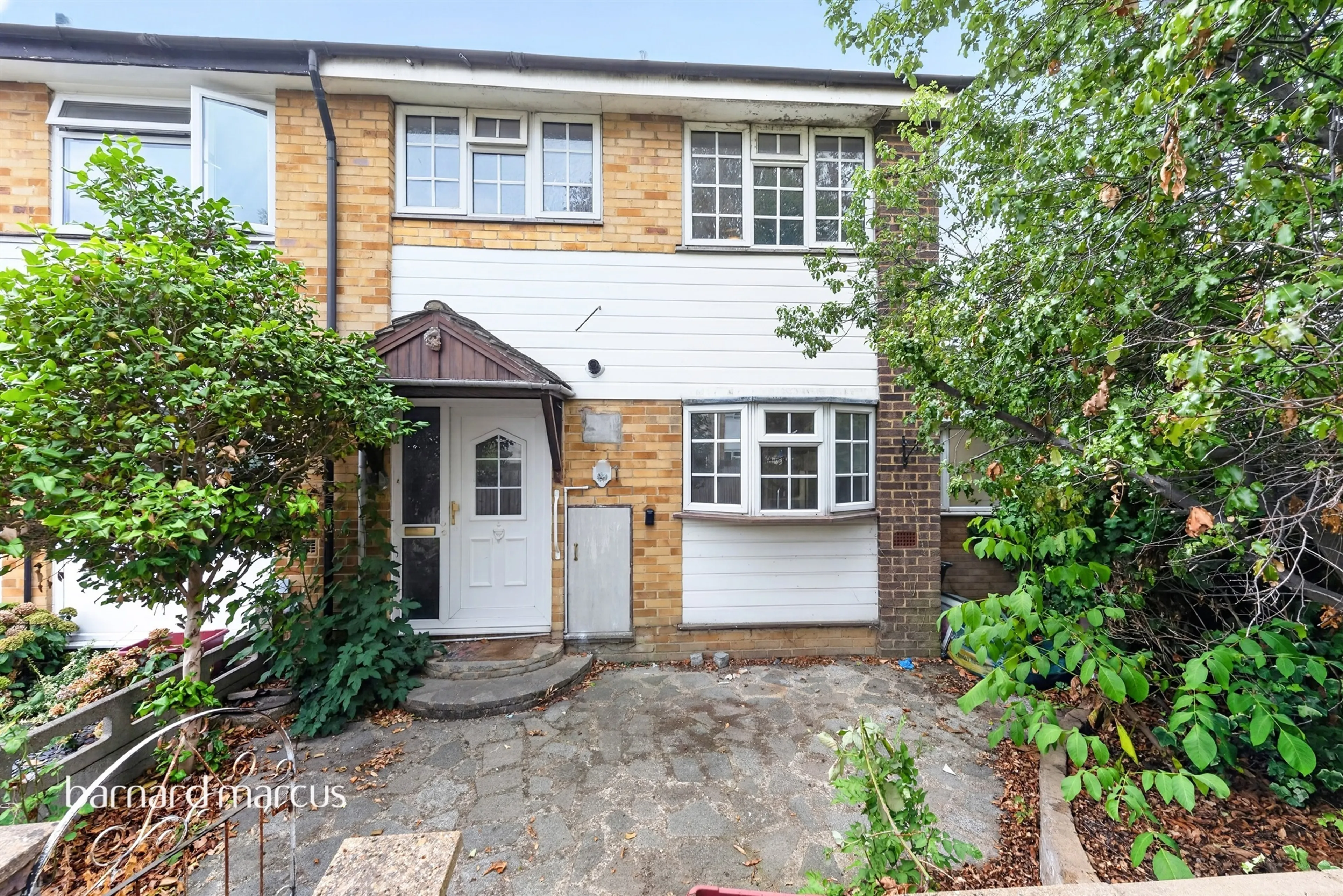 Property at Bideford Close, Feltham