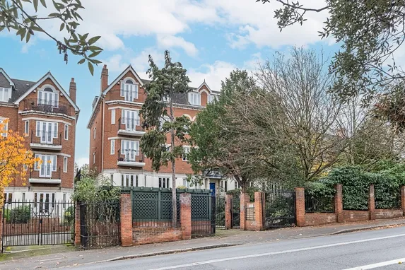 Wimbledon Hill Road London SW19