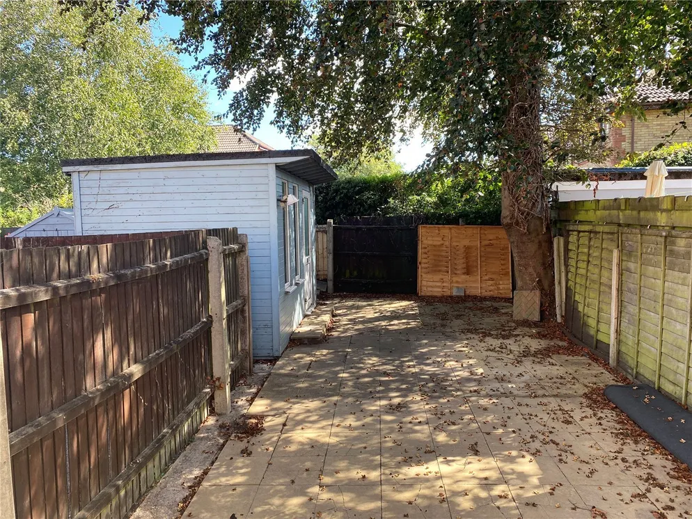 Property carousel item 4