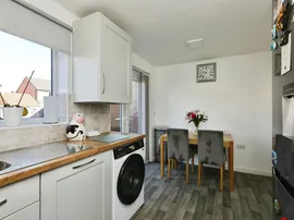 Parkgate Close, New Ollerton, Newark thumb 2
