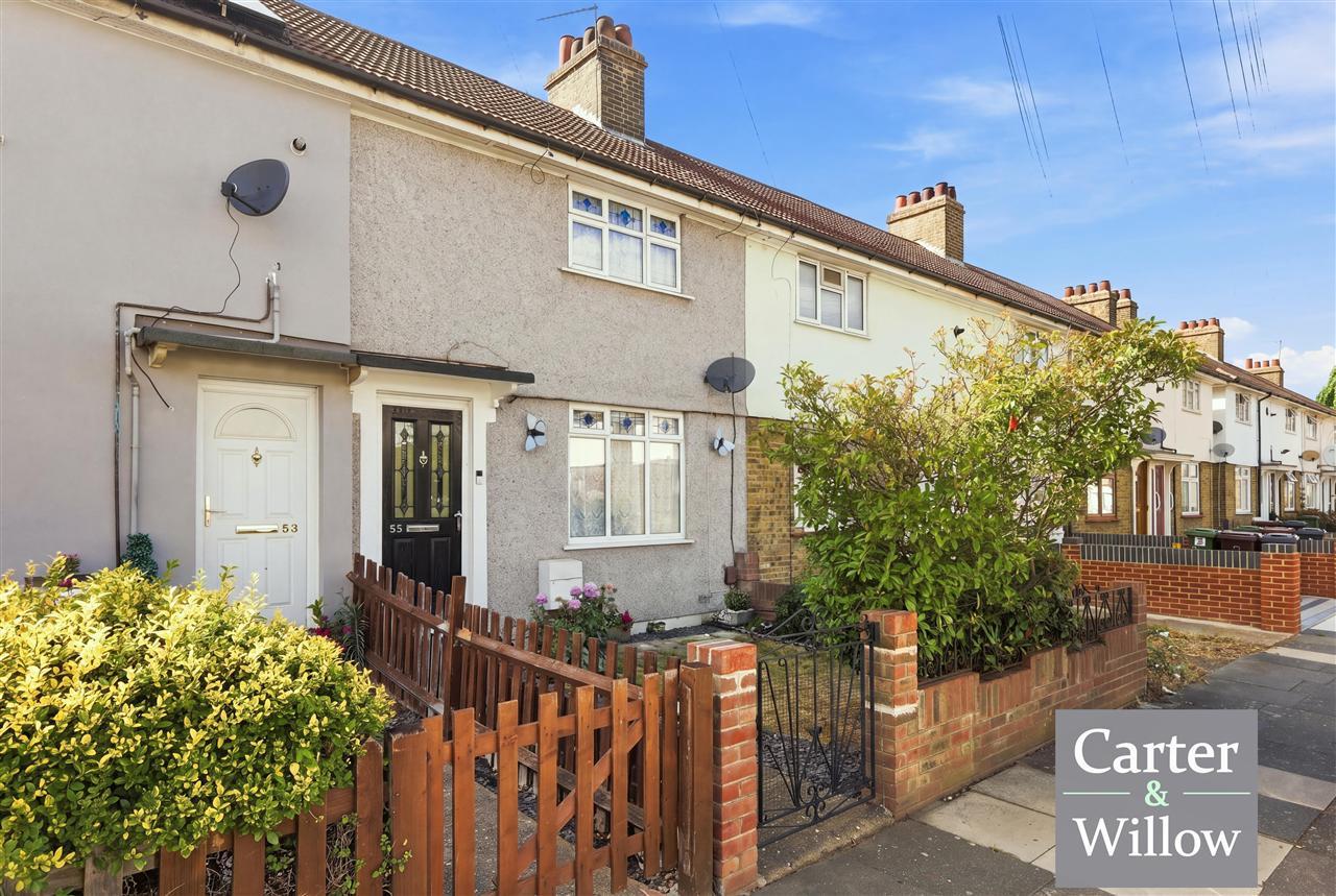 Lambourne Road, Essex Image 2