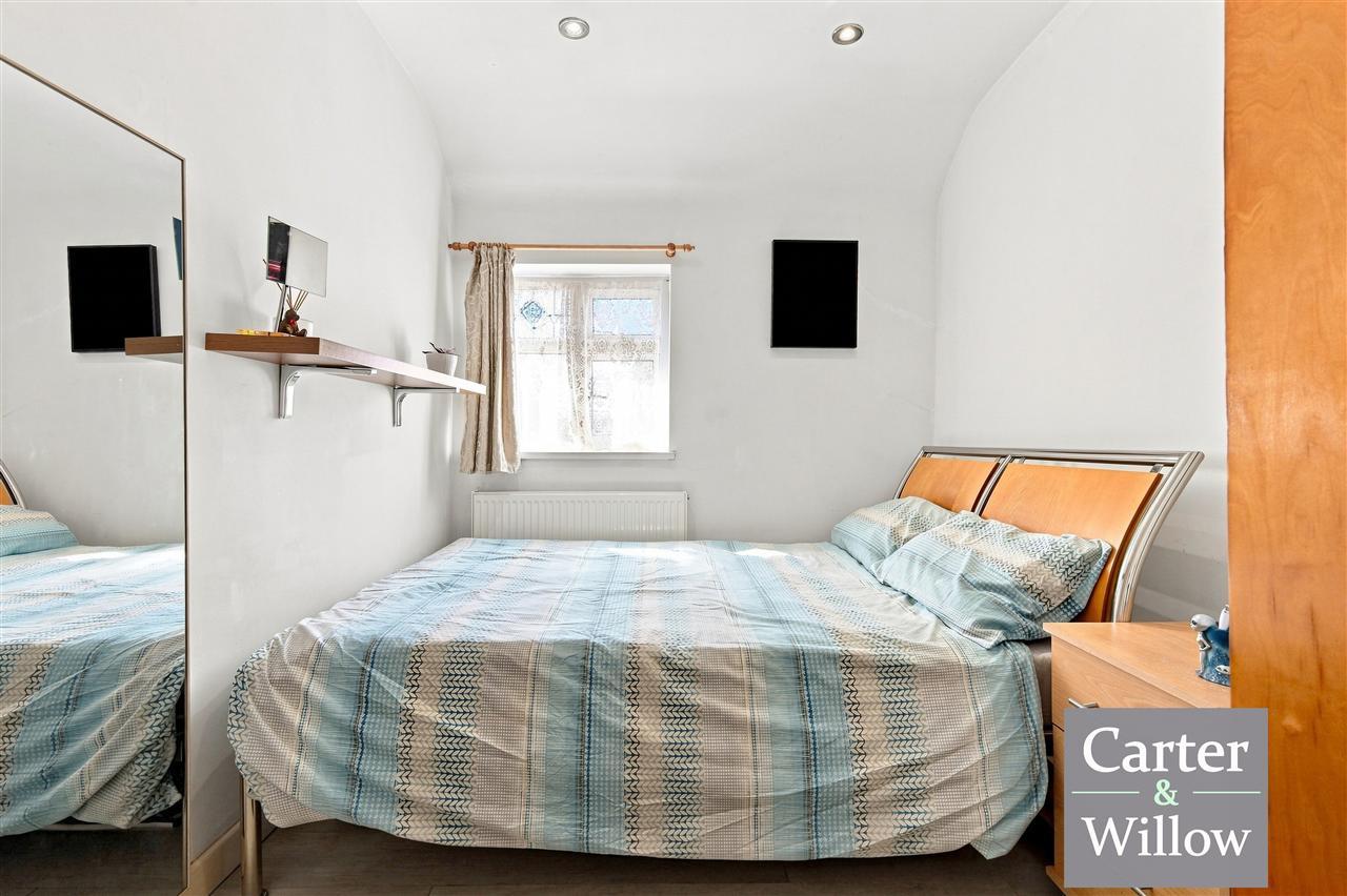 Lambourne Road, Essex Image 14