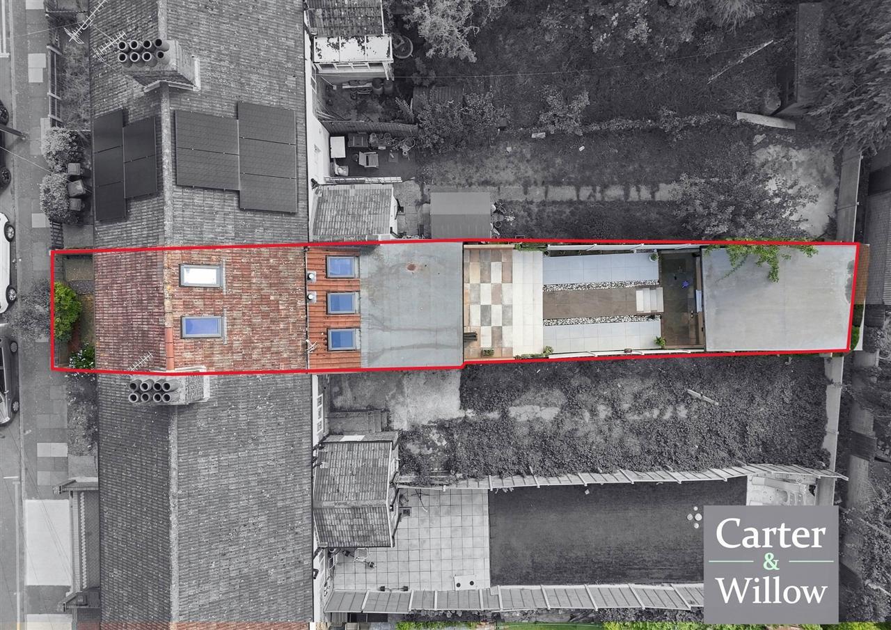Lambourne Road, Essex Image 21