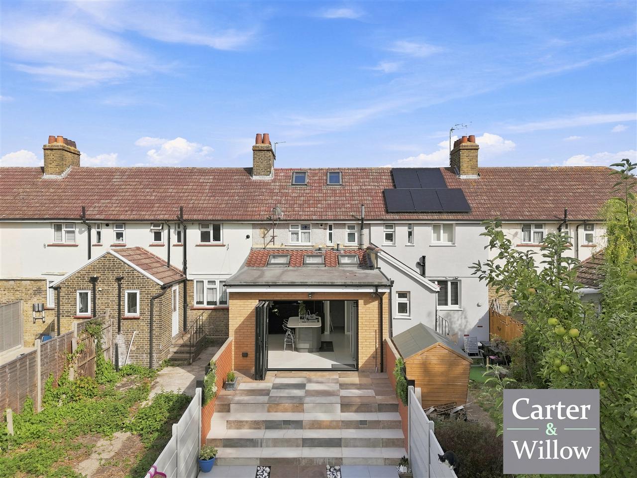 Lambourne Road, Essex Image 22