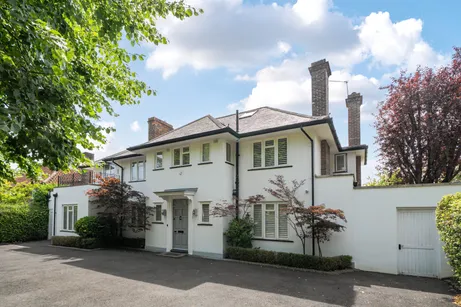 Esher Place Avenue, Esher, KT10