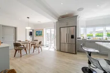 Esher Place Avenue, Esher, KT10 photo 6