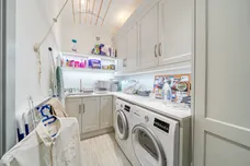 Esher Place Avenue, Esher, KT10 photo 9