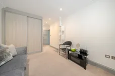 Esher Place Avenue, Esher, KT10 photo 10