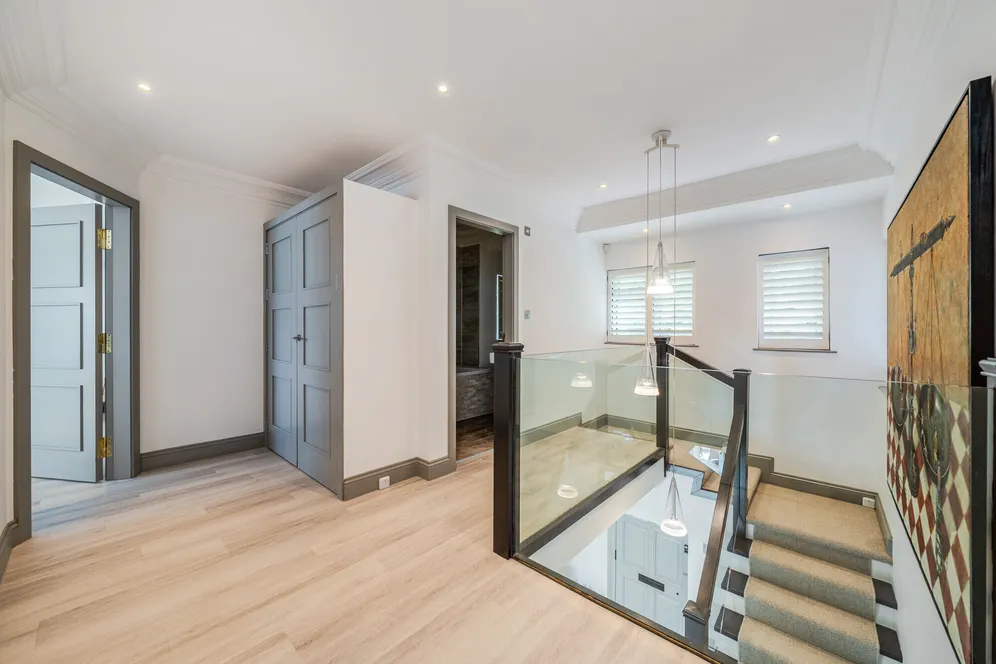 Esher Place Avenue, Esher, KT10 photo 13