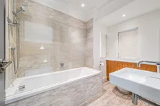 Esher Place Avenue, Esher, KT10 photo 19