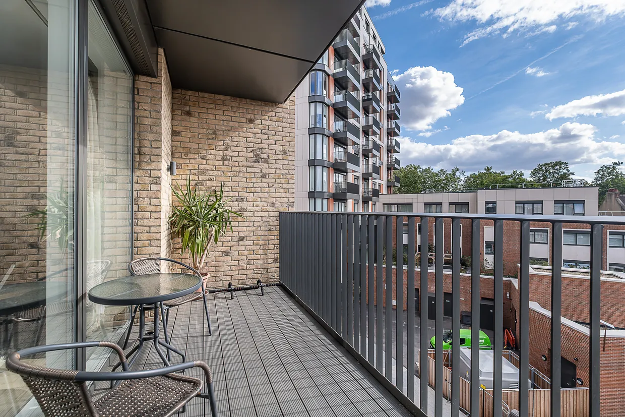 Essex Place, London, W4 photo 8