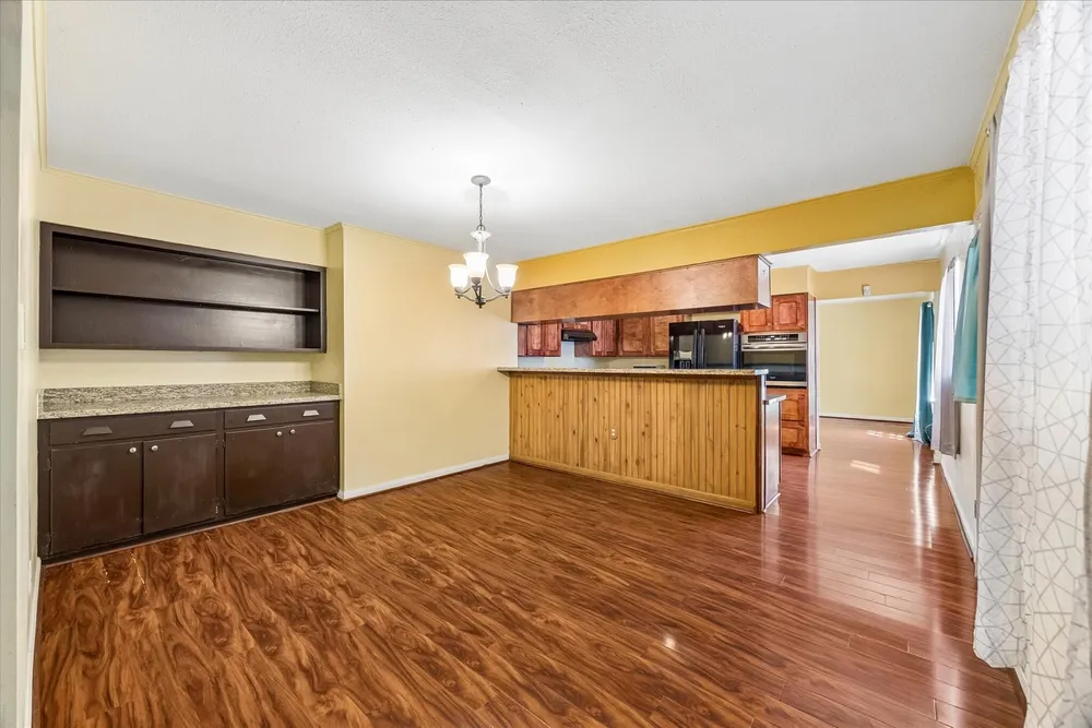 96 Burress St, Houston, TX 77022