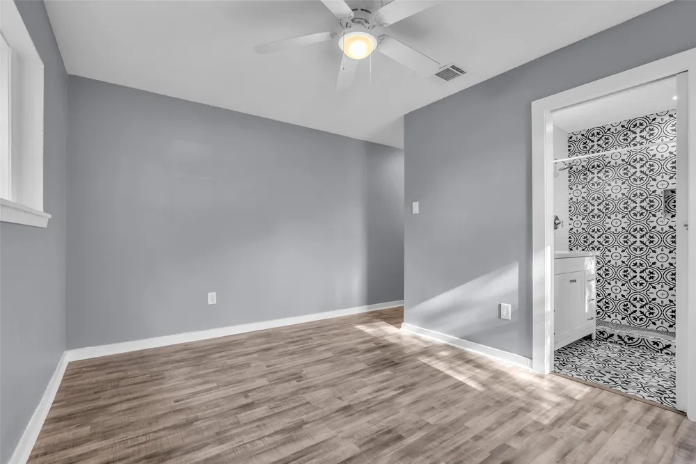 6930 Neff St, Houston, TX 77074