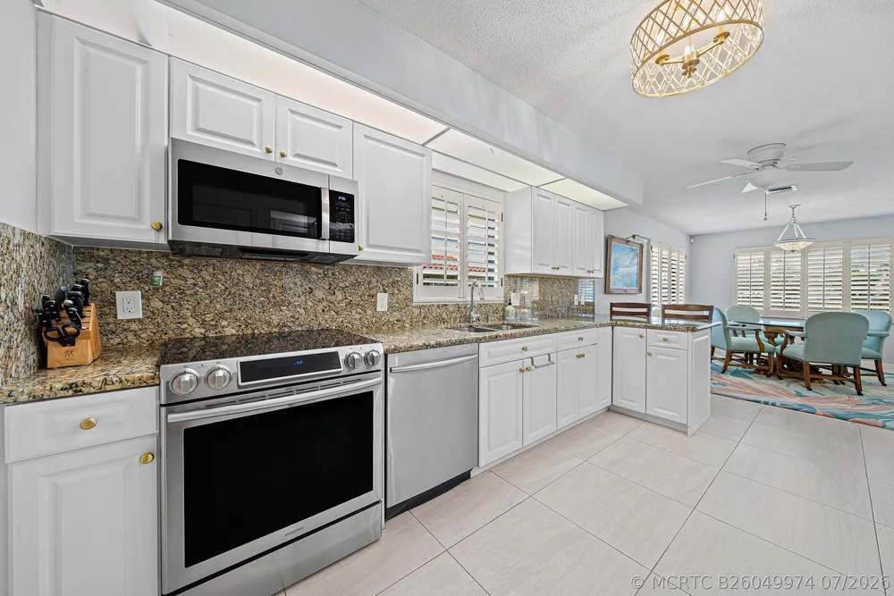 10433 Coralberry Way, Boynton Beach, FL 33436
