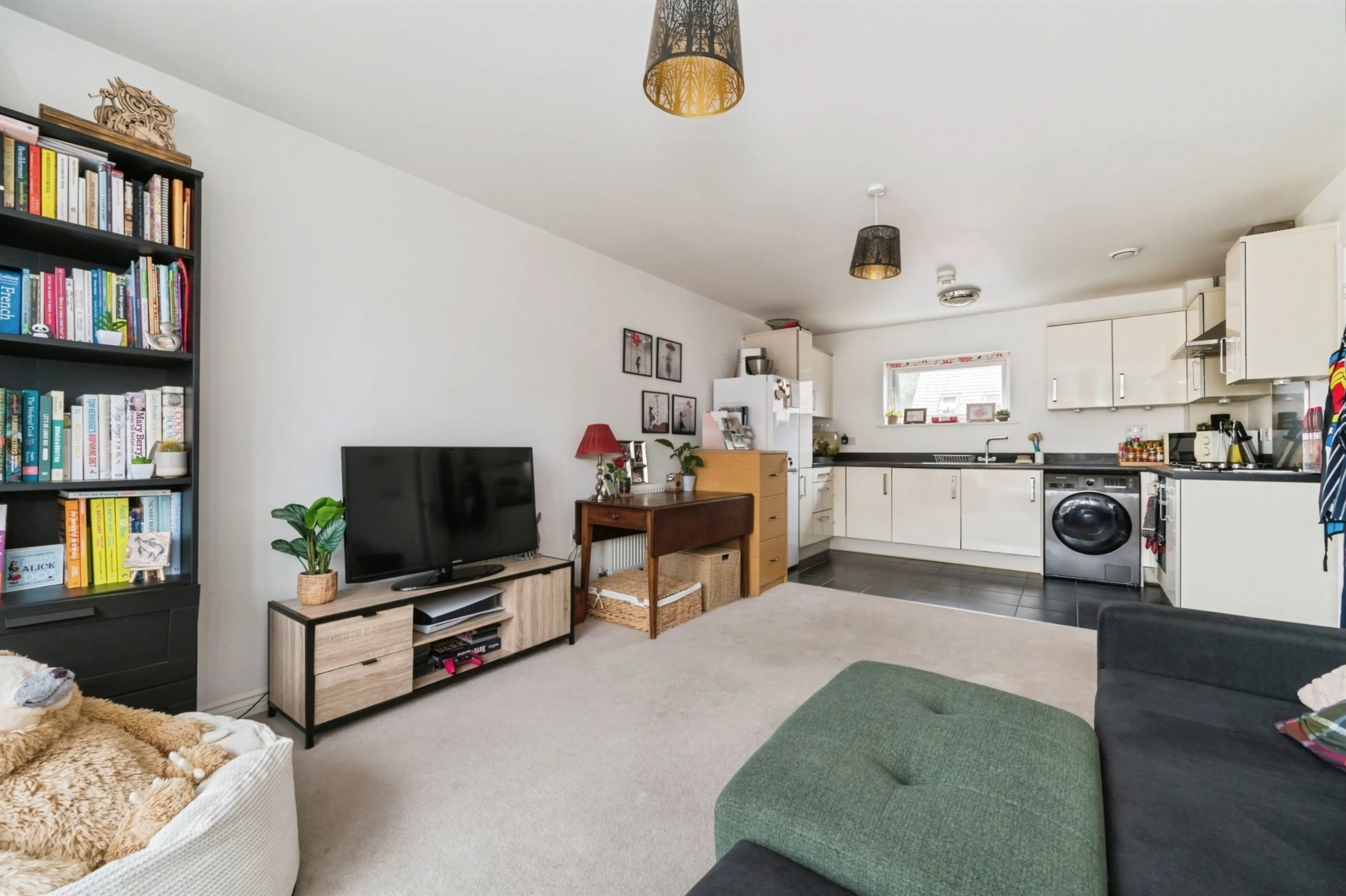 Property photo 0