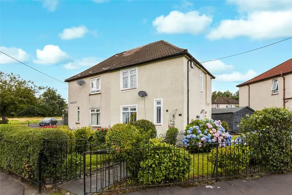 Longbar Avenue, Glengarnock, Beith, N...