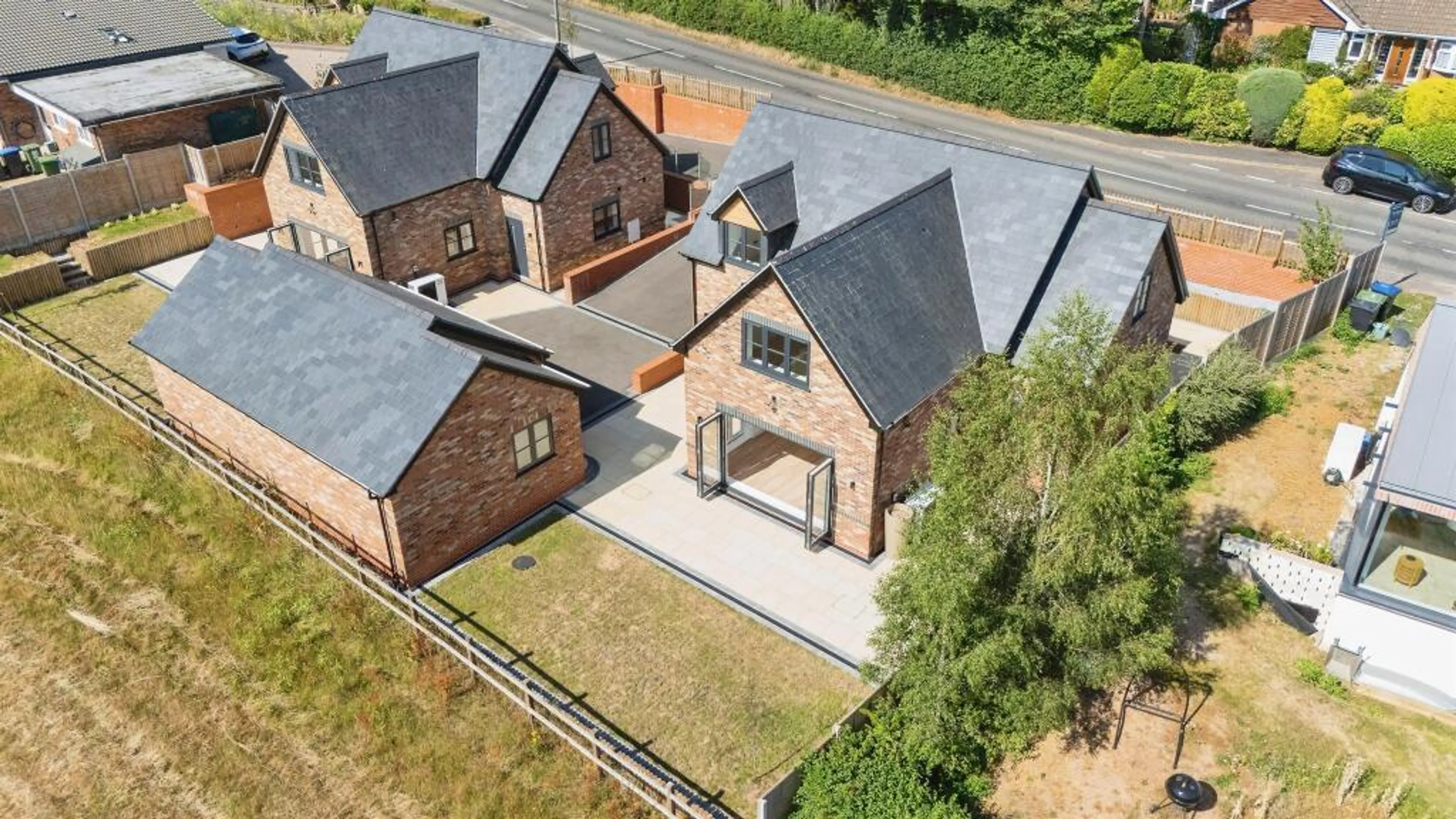 Property photo 0