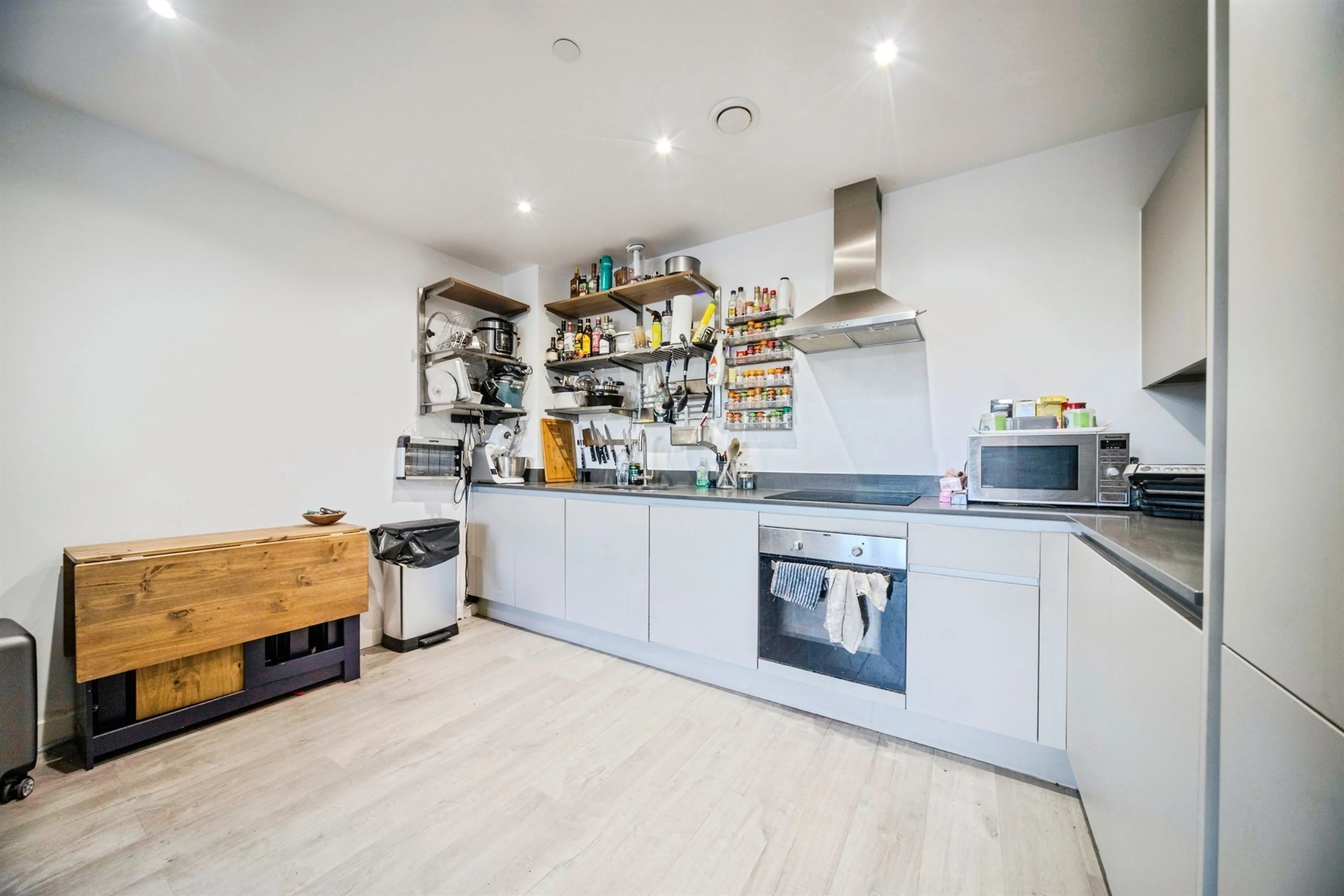 Property at Buckingham Road, Bletchley, Milton Keynes