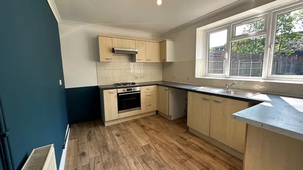Barkingside, IG6