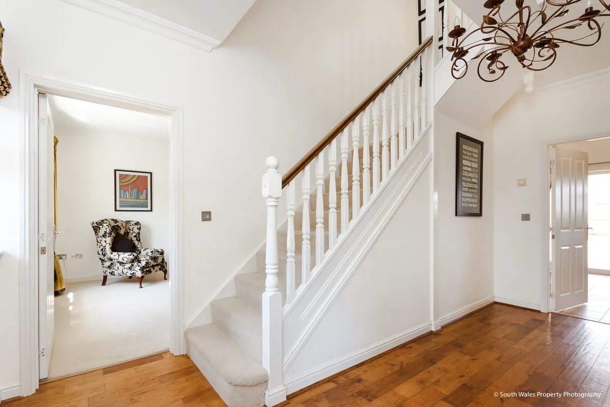 SANDERLING WAY, PORTHCAWL, CF36 3TD