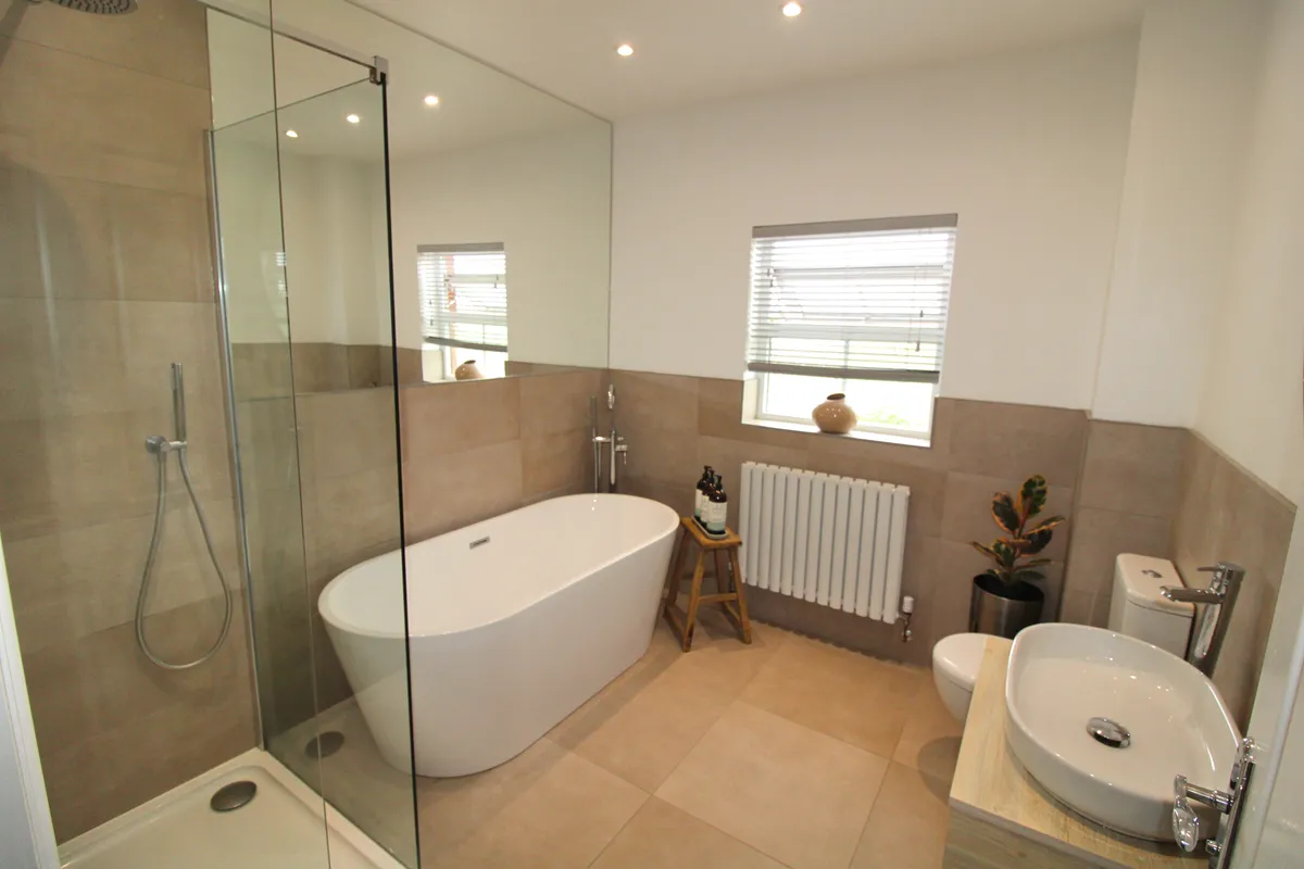 SANDERLING WAY, PORTHCAWL, CF36 3TD
