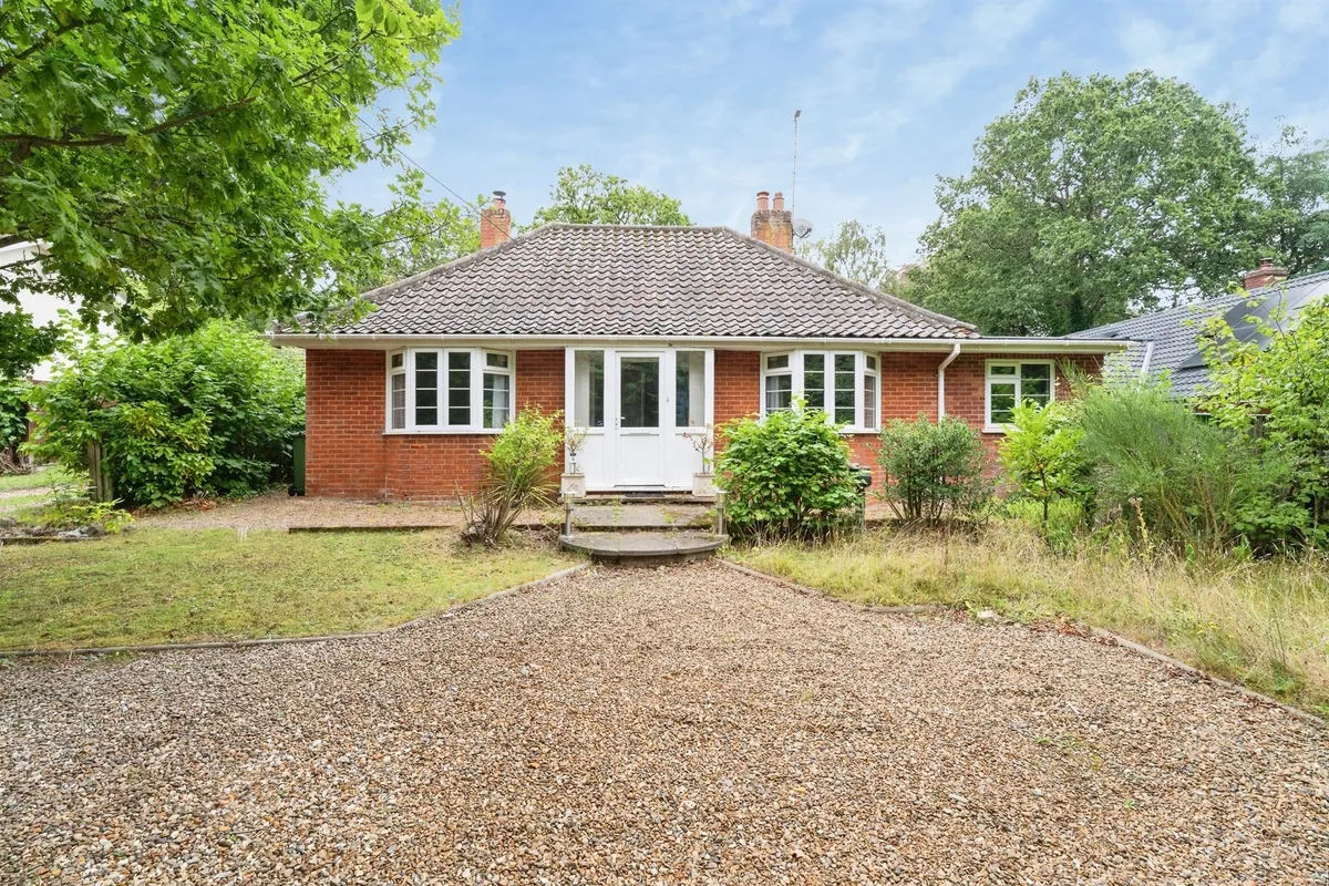 Cromer Road, High Kelling, Holt