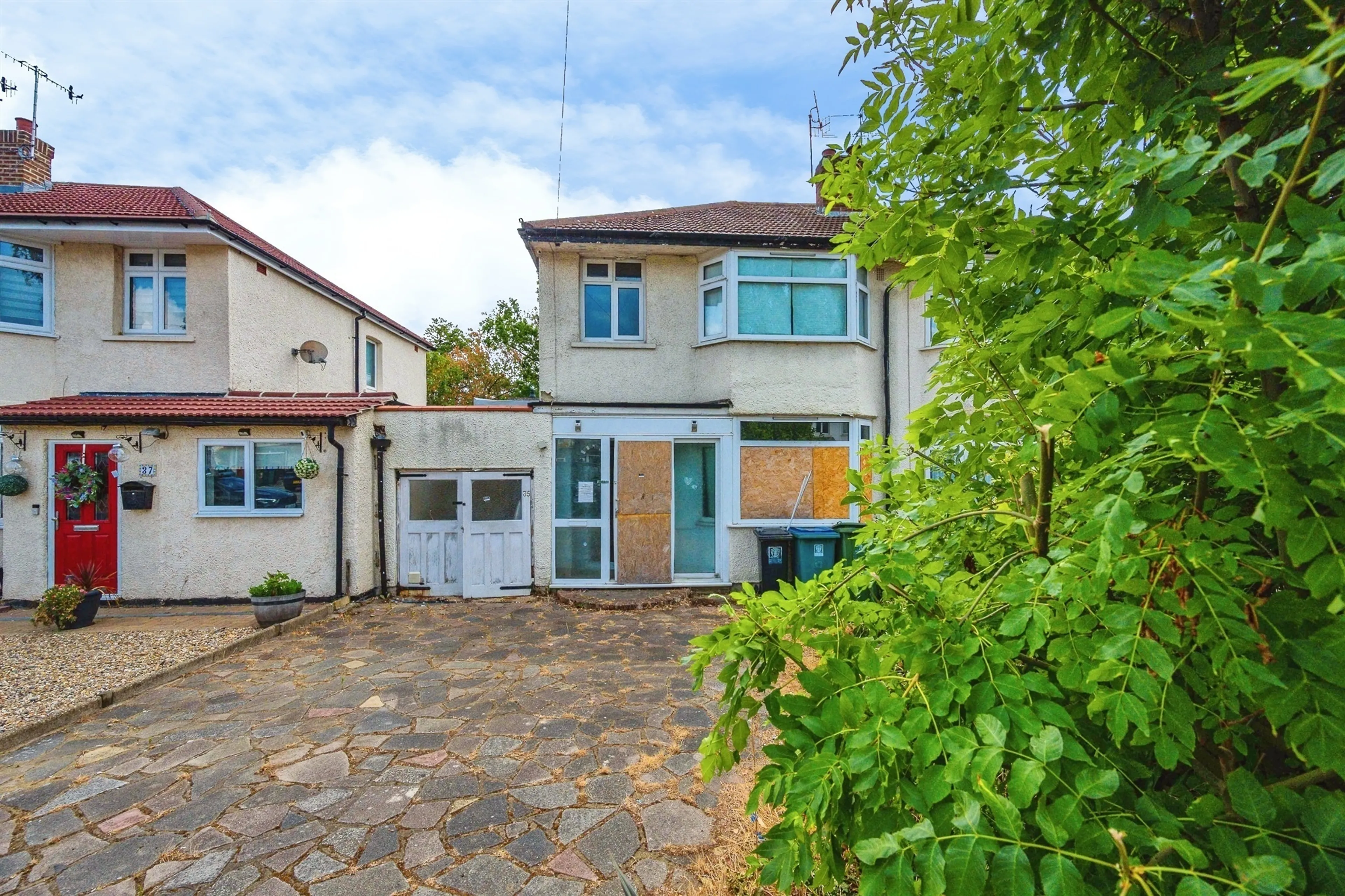 Property photo 0