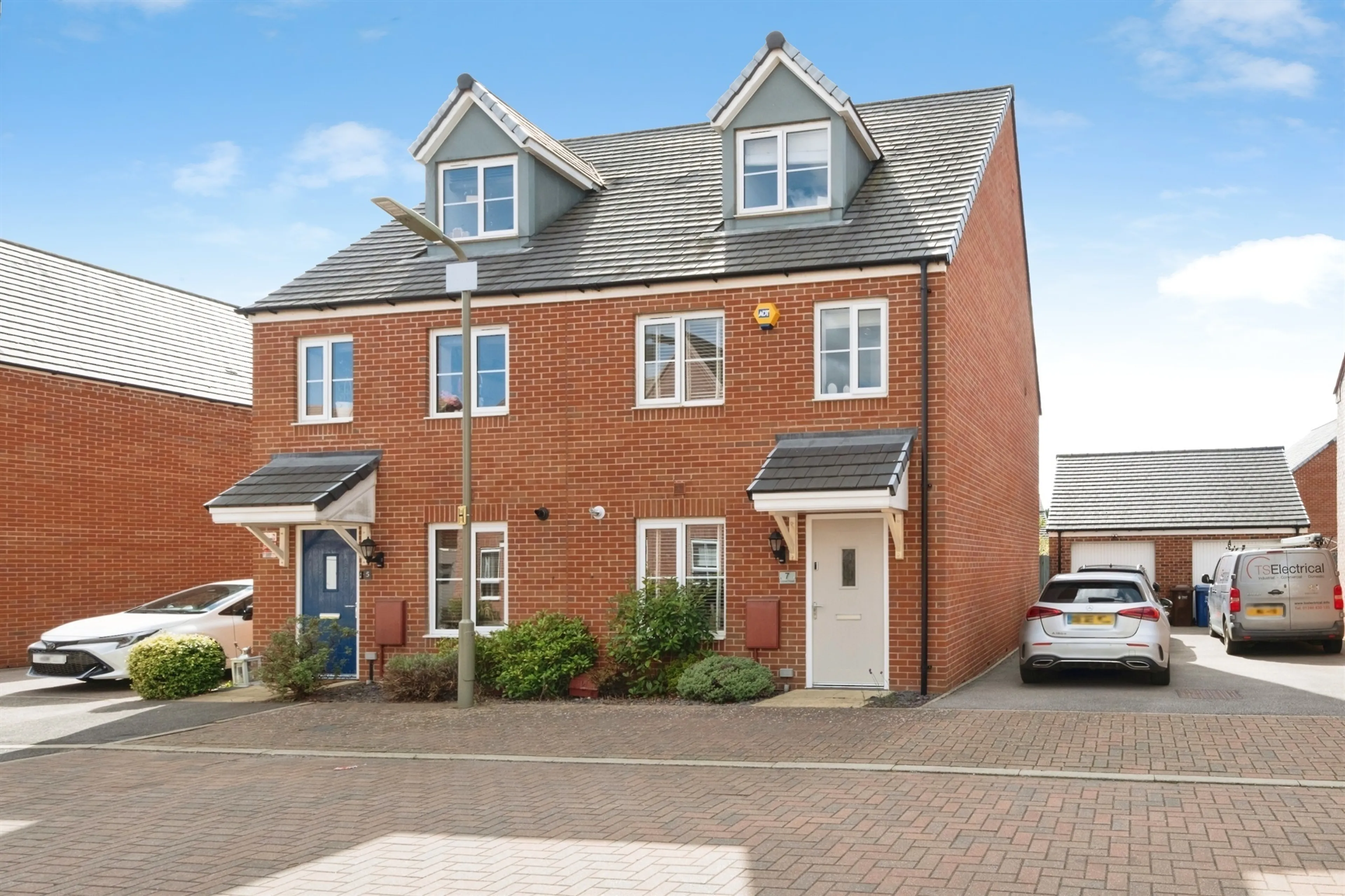 Property at Linnet Road, Bodicote, Banbury