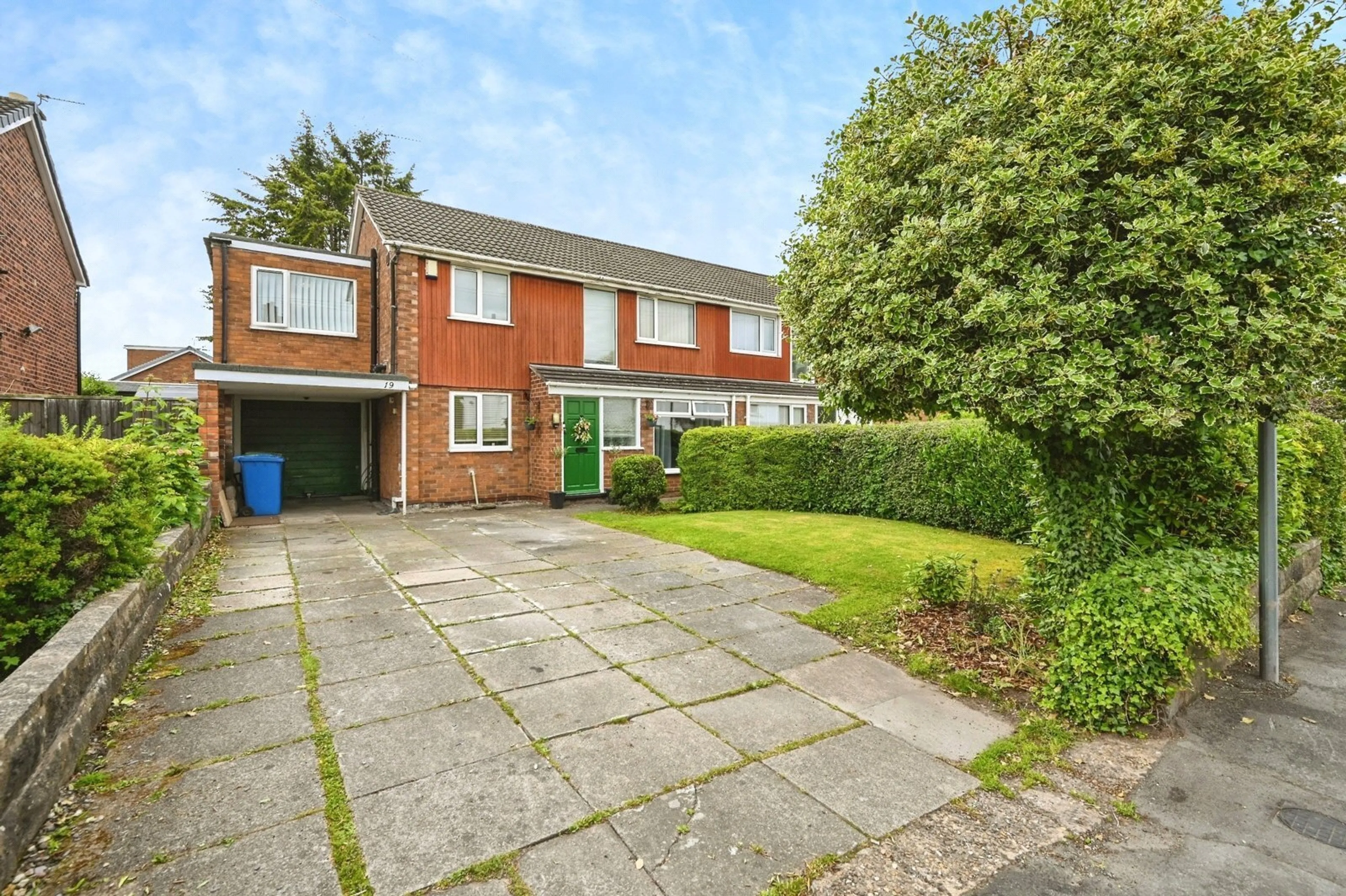 Property photo 0