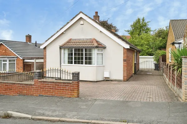 Zetland Close, Coalville, Leicestersh...