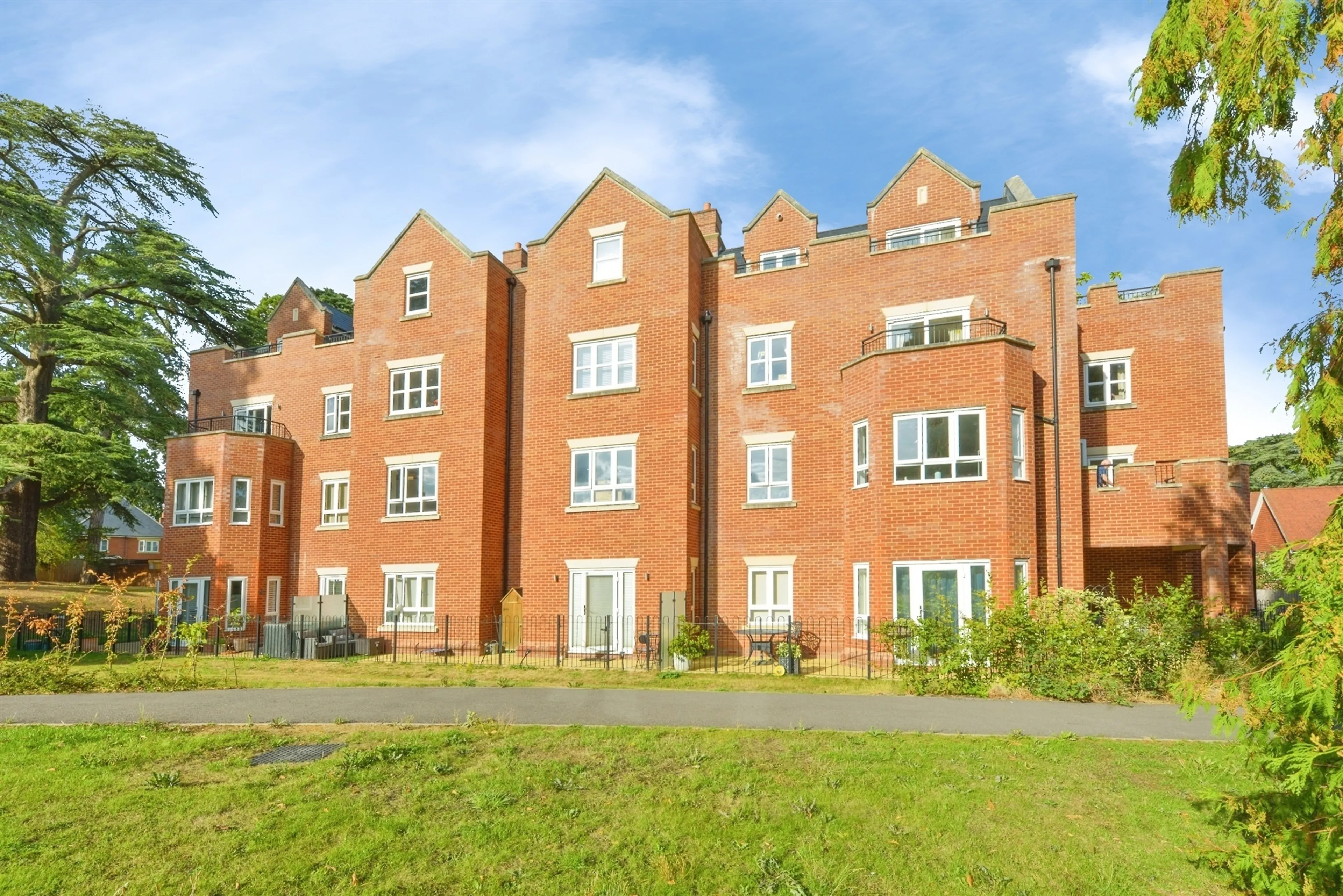 Property at Tomlinson Court, Welwyn