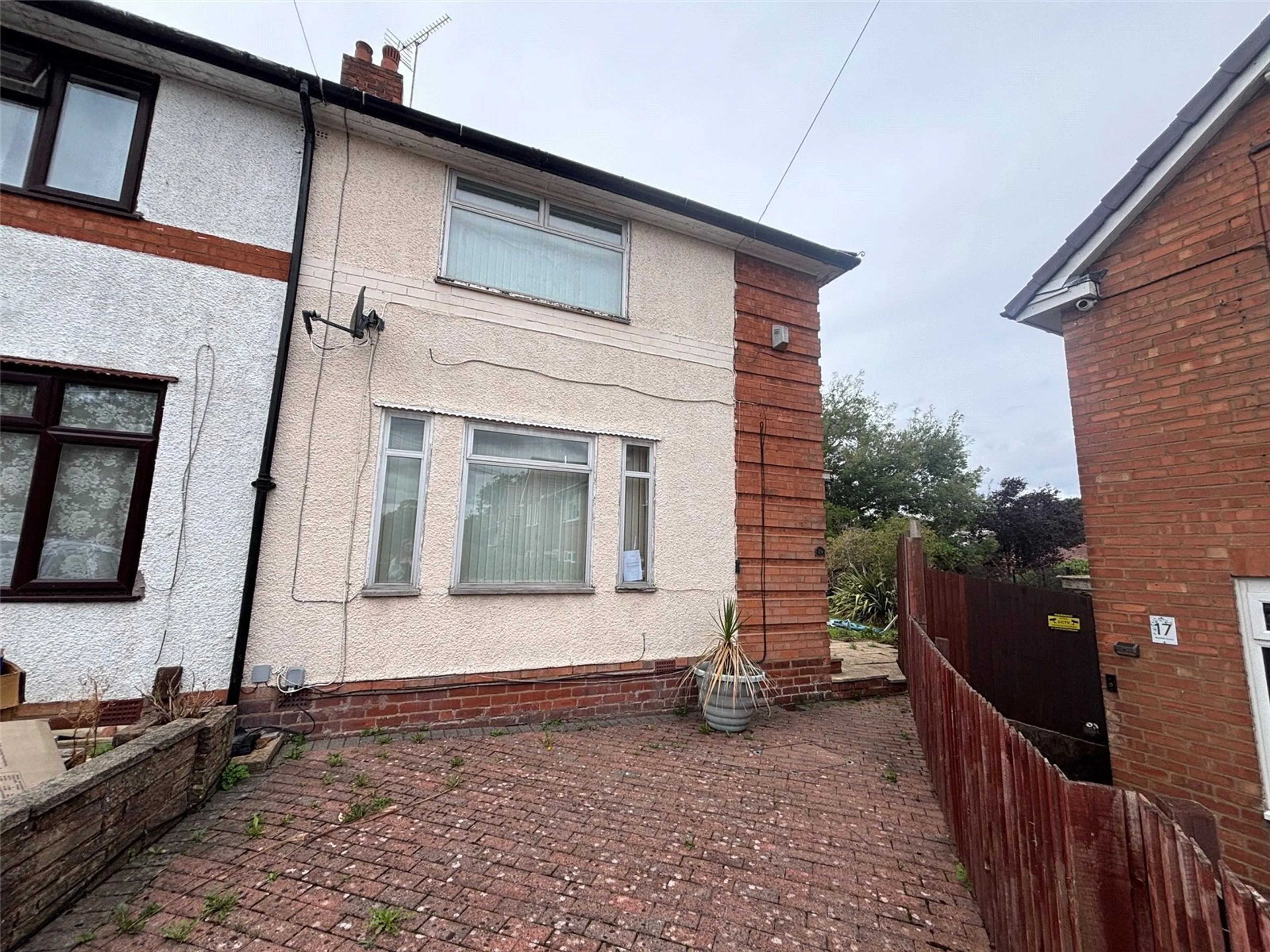 Property photo 0