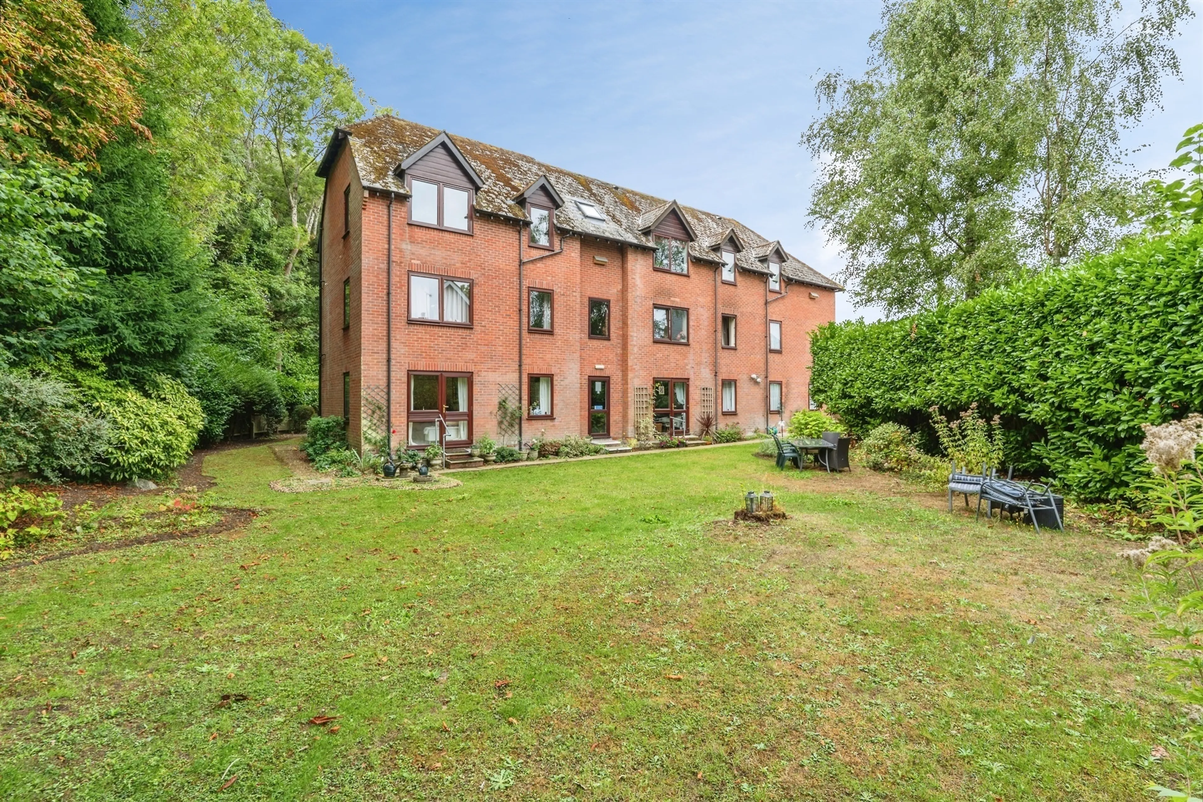 Property photo 0