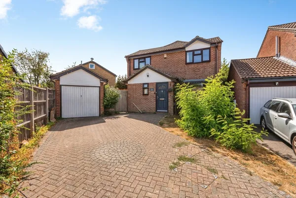 Adur Close, West End, Southampton, Ha...