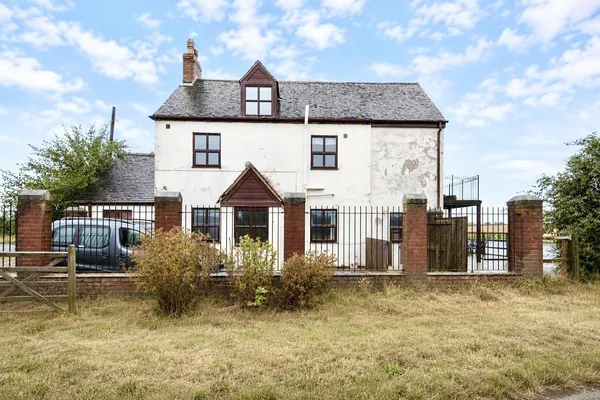 Woodford Lane, Nuneaton, Warwickshire...