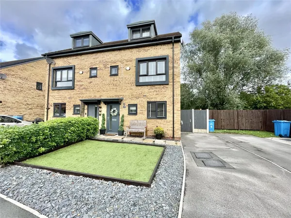 Worsley Close, Castlefields, Runcorn,...