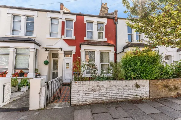 Moffat Road, London, N13