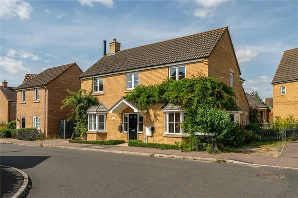 Hillfield Road, Oundle, PE8 photo 1