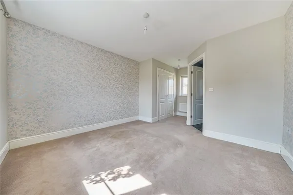 Hillfield Road, Oundle, PE8 photo 7