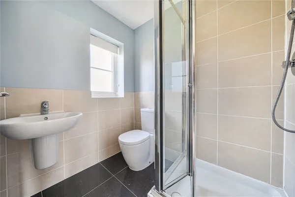 Hillfield Road, Oundle, PE8 photo 8