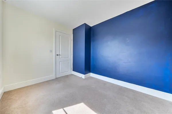 Hillfield Road, Oundle, PE8 photo 9